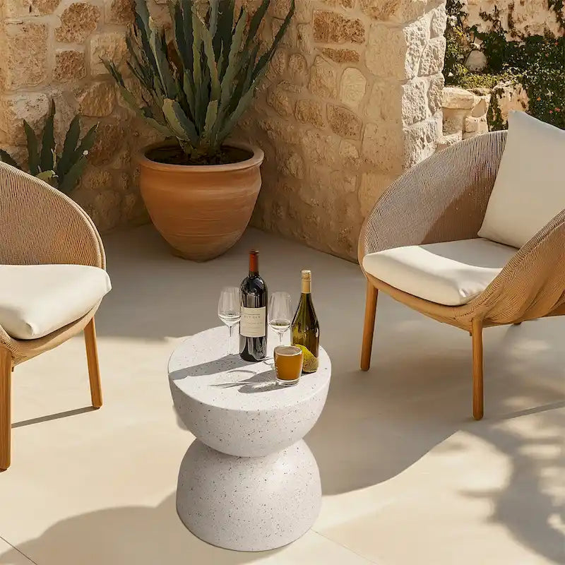 Table d'appoint en béton blanc aspect graphite, siège 1 personne, intérieur extérieur